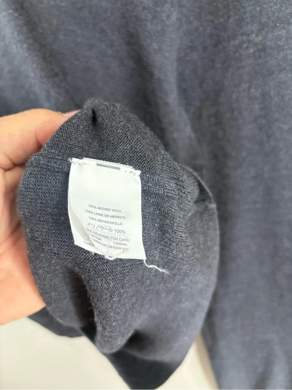 J Crew Merino Wool V Neck Gray Sweater Mens Size Small Classic